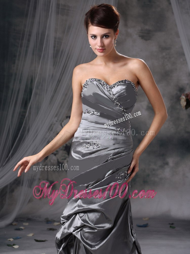 Sweetheart Ruching and Beading Decorated Prom Gown with Pick-ups
