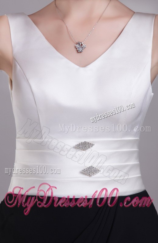Simple Style V-neck Fitted Short Prom Dress White and Black
