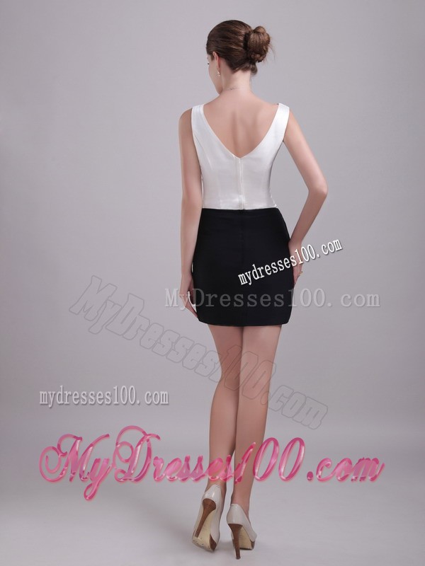 Simple Style V-neck Fitted Short Prom Dress White and Black