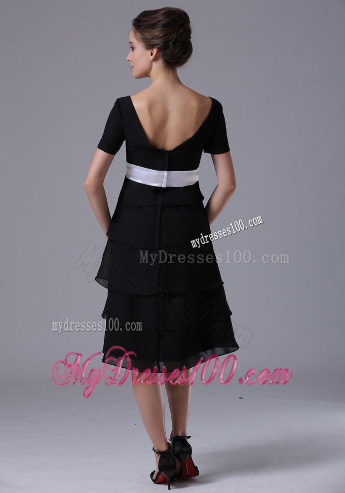 Tiered Skirt Square Black Wedding Party with Short Sleeves