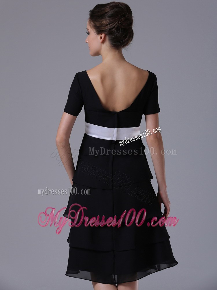 Tiered Skirt Square Black Wedding Party with Short Sleeves