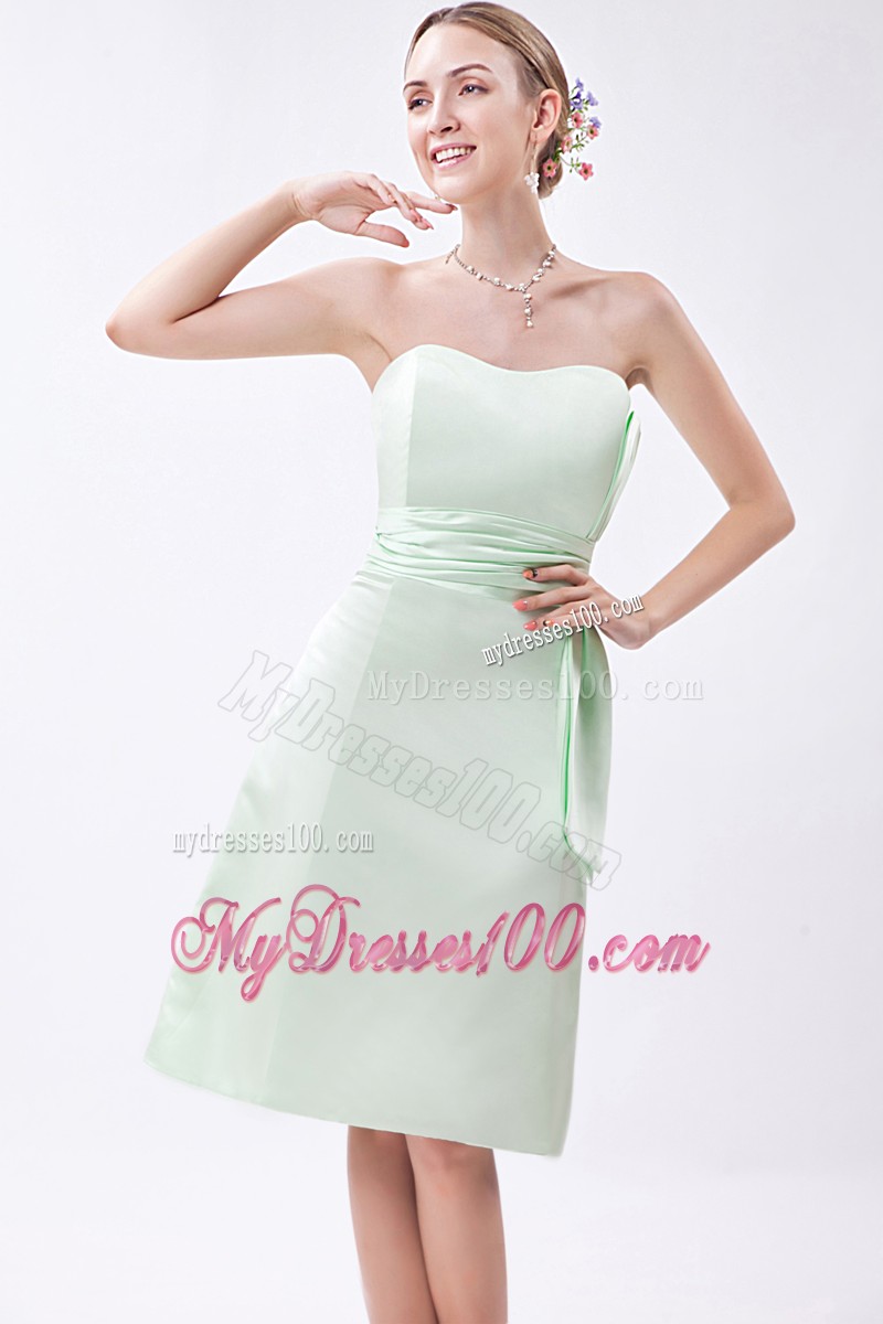 Apple Green Column Strapless Ruche Prom Dress with Bow