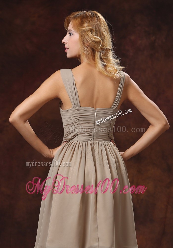 Ruche Decorate Knee-length Grey Prom Dress With Straps Neckline