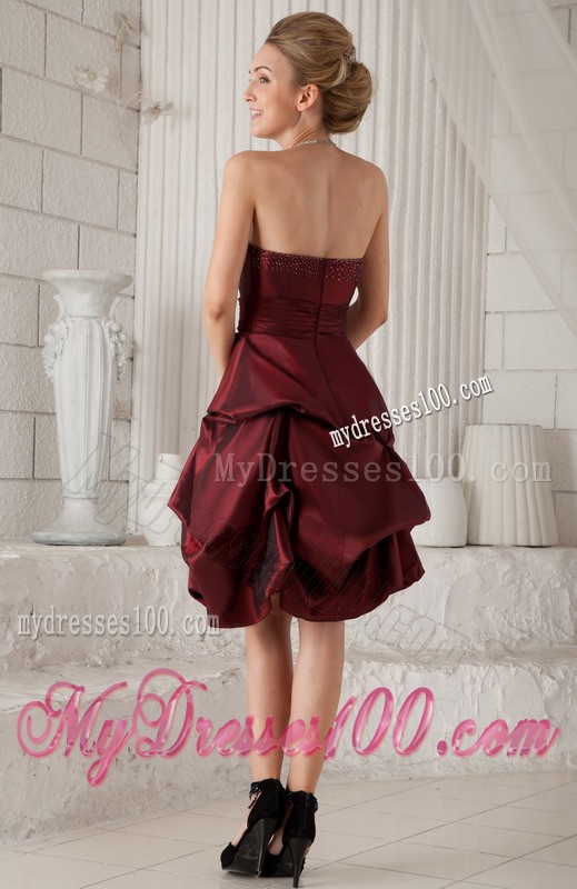 Burgundy Column Sweetheart Knee-length Beading Cocktail Dresses