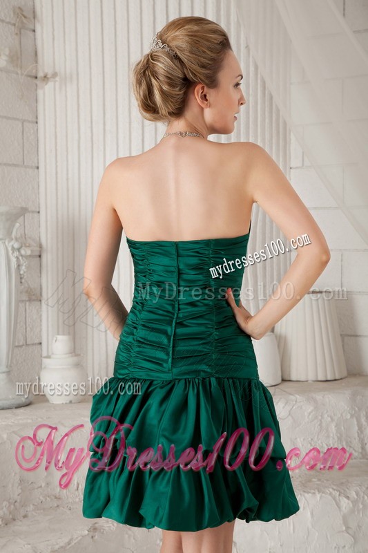 Green Column Sheath Sweetheart Knee-length Beading Cocktail Dress
