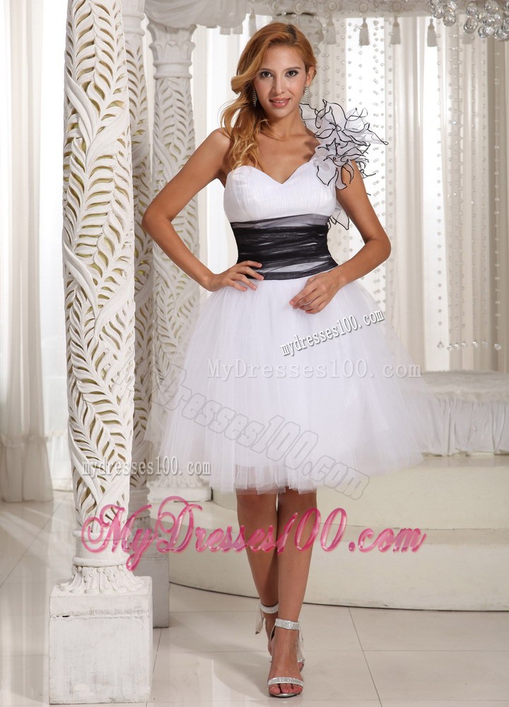 Elegant One Shoulder Princess White Cocktail Dress Hand Made Flower