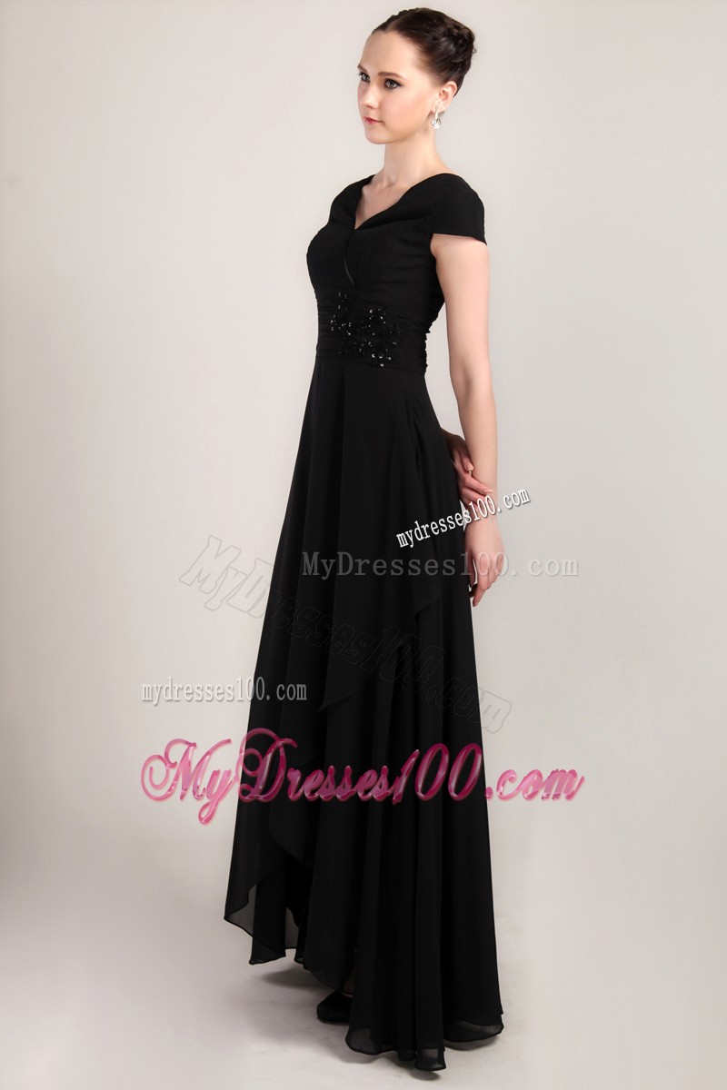 Black Sheath V-neck Short Sleeves Beading and Ruche Mother Bride Dress