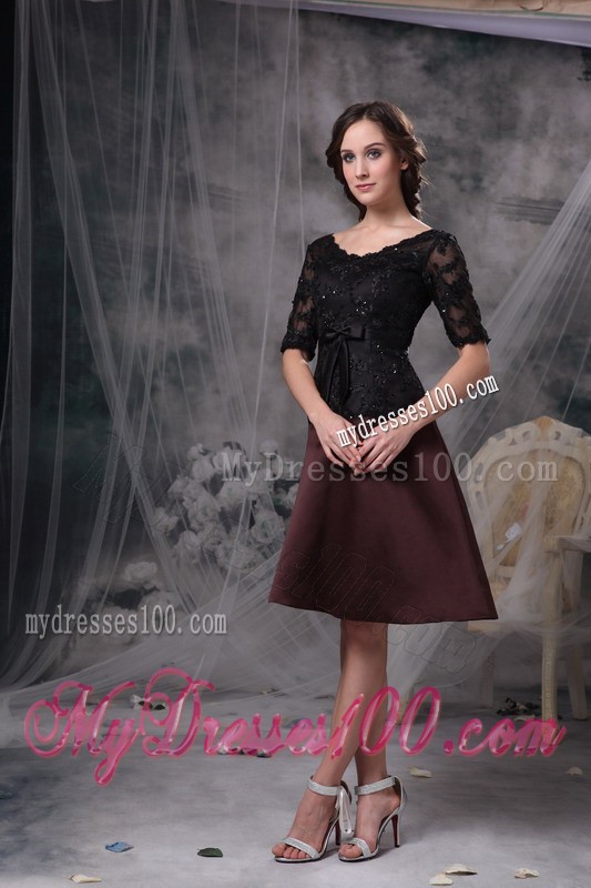 Black and Brown Scoop Knee-length Beading Mother Bride Dress