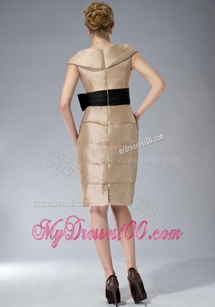 Champagne Column V-neck Knee-length Bowknot Mother Dress