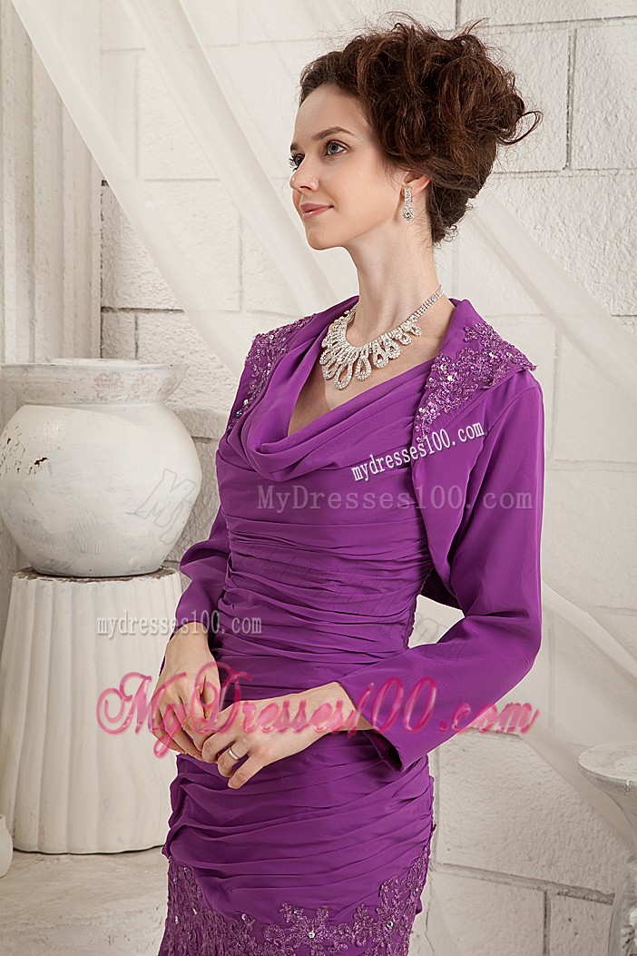 Eggplant Purple V-neck Knee-length Appliques Mother of the Bride Dress