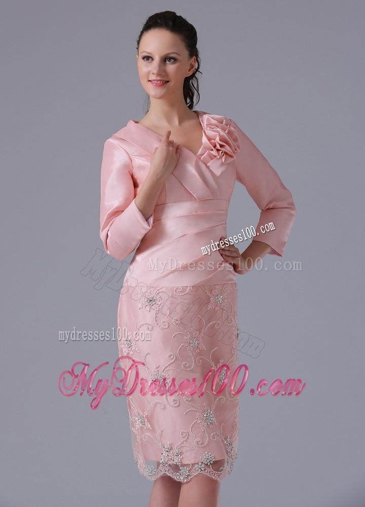 Baby Pink Long Sleeves Mother Bride Dress with Hand Flowers Knee-length