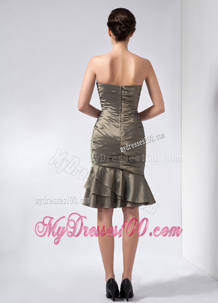 Olive Green Column Sweetheart Knee-length Appliques Mother Dress