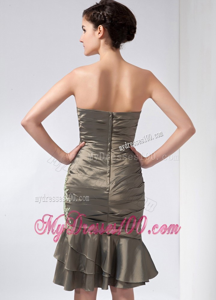 Olive Green Column Sweetheart Knee-length Appliques Mother Dress