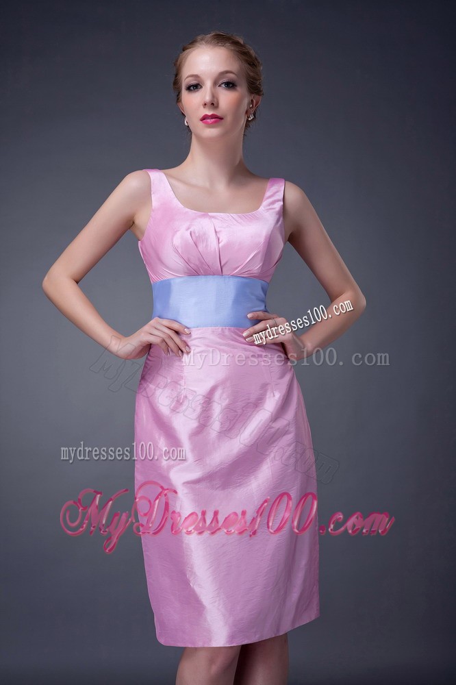 Pink Column Scoop Knee-length Sashes Mother of the Bride Dress