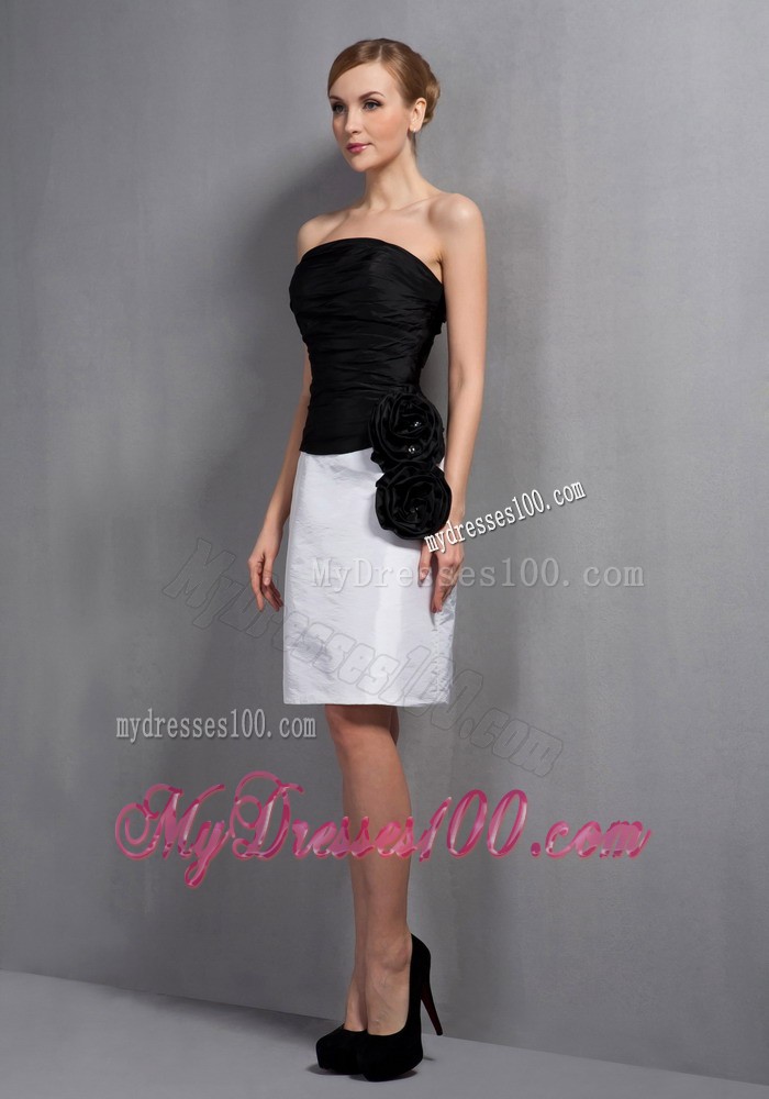 White and Black Column Knee-length Hand Flowers Mother Dress