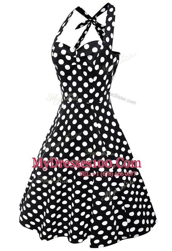 Unique Knee Length White And Black Scoop Sleeveless Backless