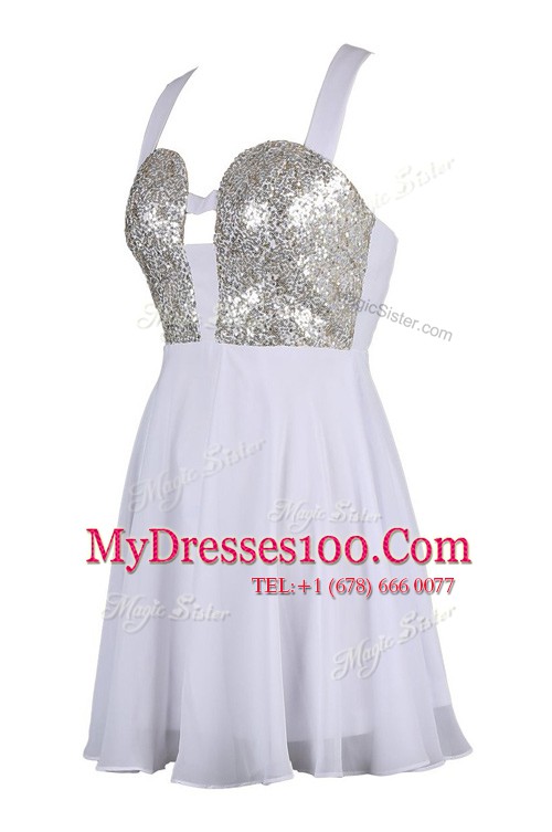 Graceful Sleeveless Chiffon Knee Length Criss Cross Prom Party Dress in White with Sequins