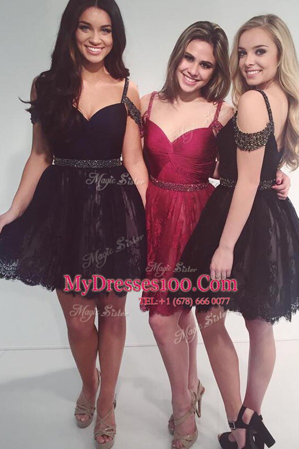 Fashion V-neck Sleeveless Homecoming Dress Mini Length Beading Black Lace