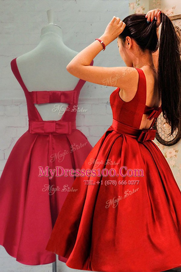 Red Satin Backless Evening Outfits Sleeveless Knee Length Bowknot