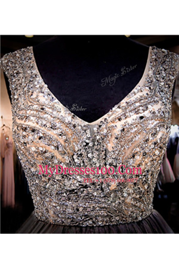 Grey Zipper Prom Dresses Beading Sleeveless Knee Length