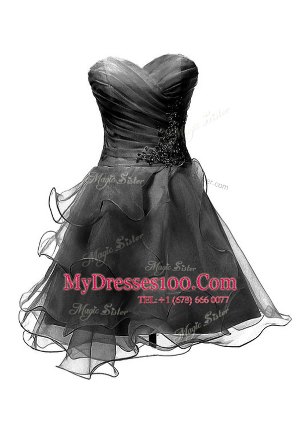 Simple Knee Length Criss Cross Party Dresses White for Prom and Party with Appliques