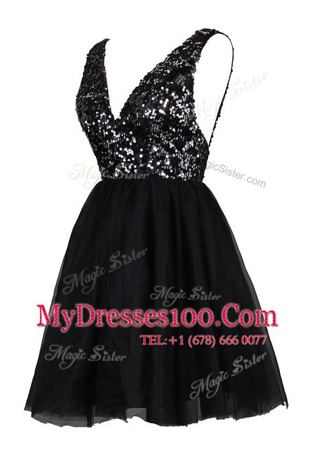 Black A-line Tulle V-neck Sleeveless Sequins Knee Length Backless Prom Dresses