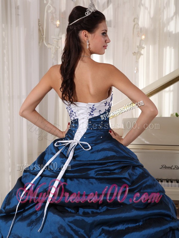 Discounted Strapless Navy Blue and White Quince Dresses with Appliques