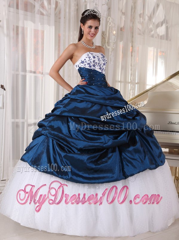 Discounted Strapless Navy Blue and White Quince Dresses with Appliques