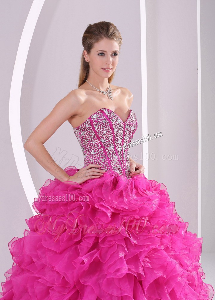 Good Beaded Hot Pink Sweetheart Quinceanera Gown with Ruffled Layers