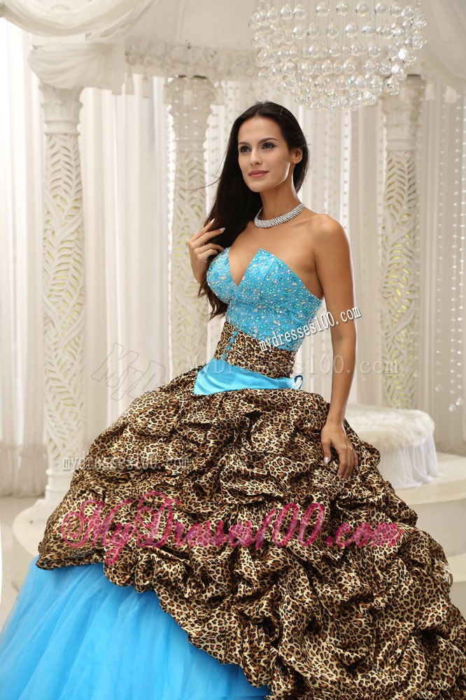 Beaded Sweetheart Quinceanera Dress with Leopard Court Train