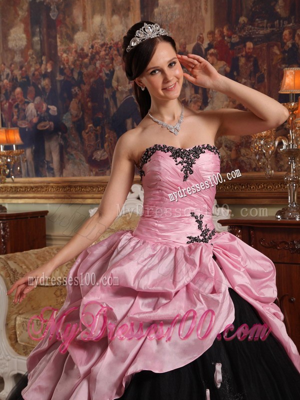 Pink and Black Sweetheart Quinceanera Dress with Hand Flowers