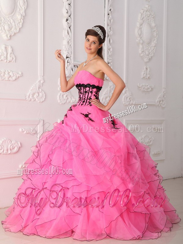 Brand new Sweet Pink Strapless Ruffles Sweet 16 Dresses with Black Appliques