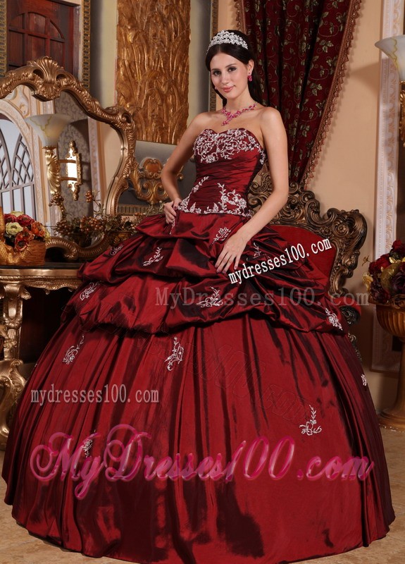 Burgundy Sweetheart Floor-length Appliqued Taffeta Quinceanera Dress