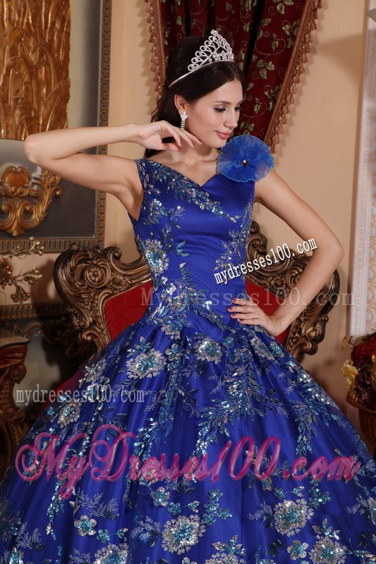 Romantic Blue V-neck Floor-length Printing and Flowers Quinceanera Gown