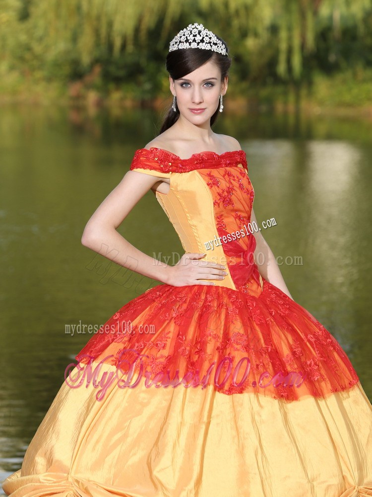 Red and Gold Quinceanera Dresses of off Shoulder and Layers