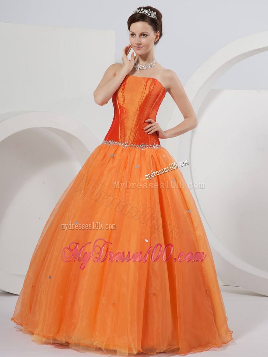 Strapless A-line Floor-length Organza Quinceanera Dress with Baeding at Waist