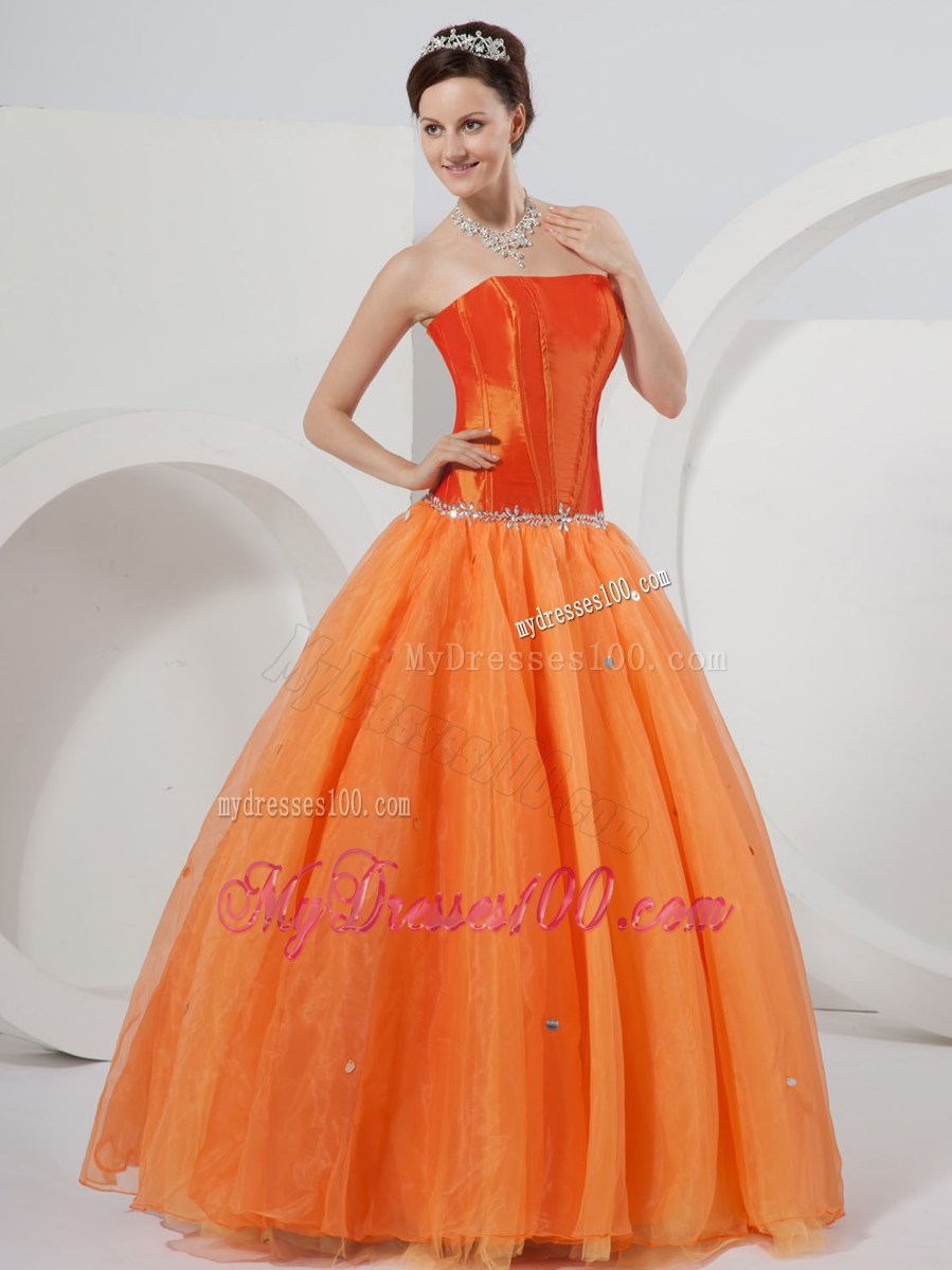 Strapless A-line Floor-length Organza Quinceanera Dress with Baeding at Waist