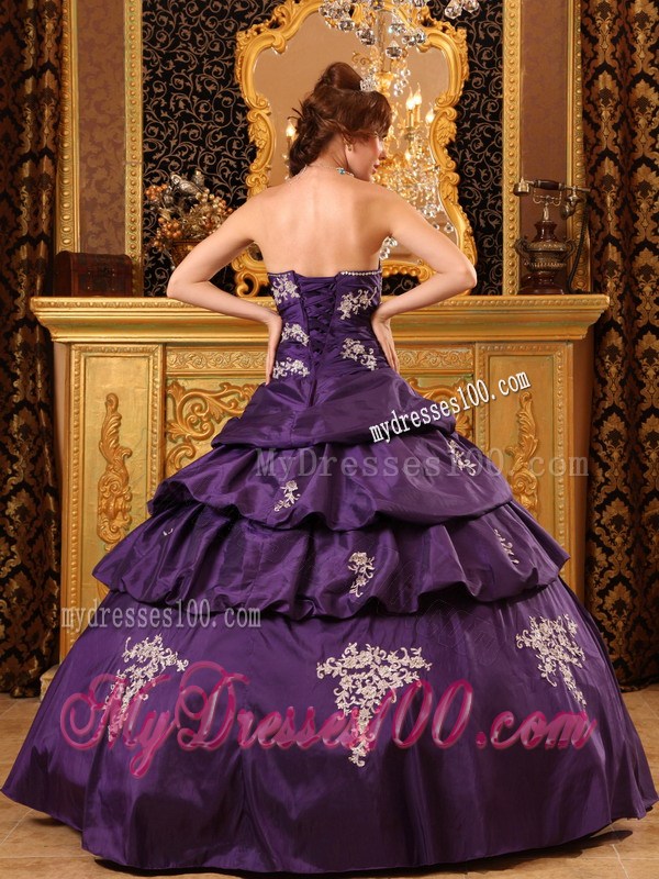 Purple Sweetheart Taffeta Quinceanera Dress with Ruching Layers and Appliques