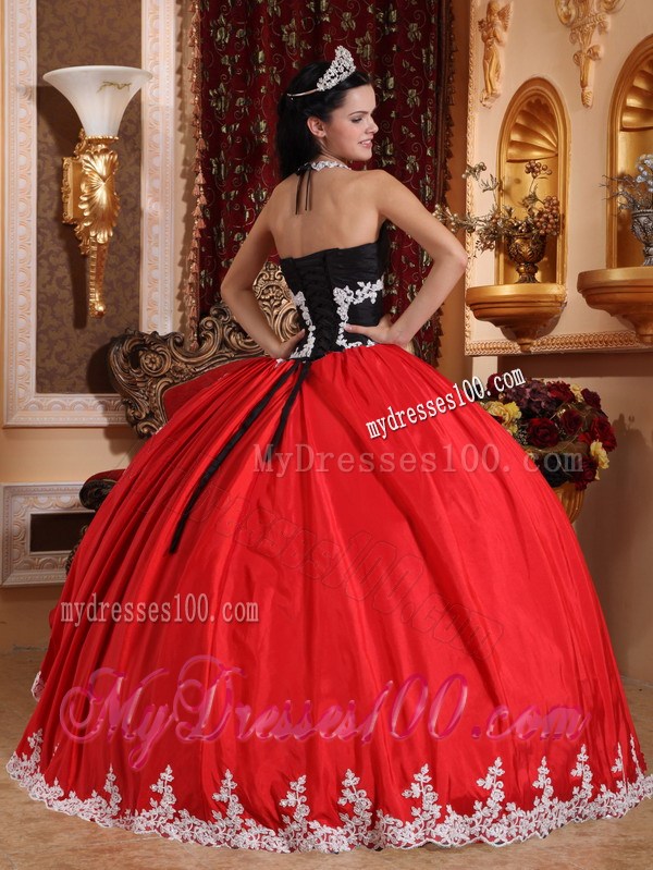 Red and Black Halter Top Organza Ruffled Quinces Dresses with Appliques