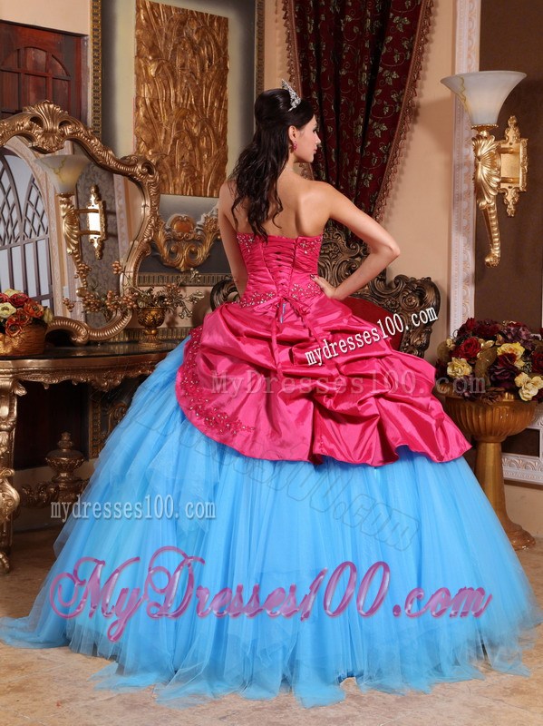 Blue Tulle Puffy Floor-length Quinceanera Dresses Decorated with Red Ruffles