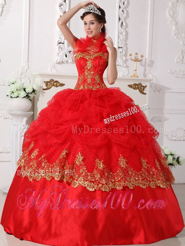 Red Halter Neckline Floor-length Quinceanera Dresses with Gold Lace Hem