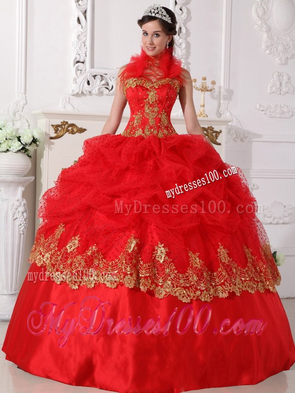 Red Halter Neckline Floor-length Quinceanera Dresses with Gold Lace Hem