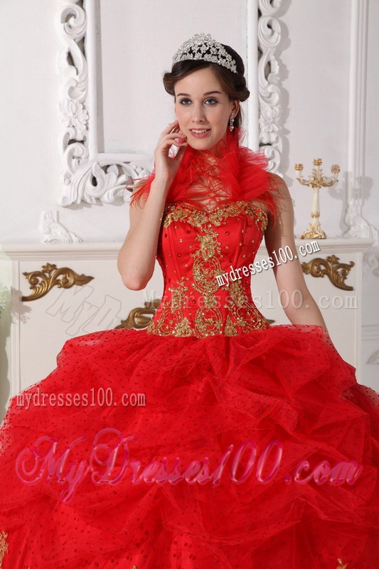 Red Halter Neckline Floor-length Quinceanera Dresses with Gold Lace Hem