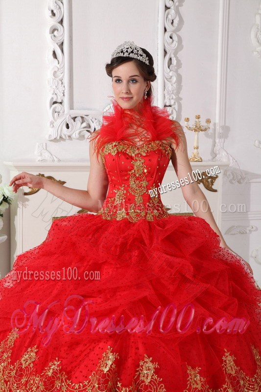 Red Halter Neckline Floor-length Quinceanera Dresses with Gold Lace Hem