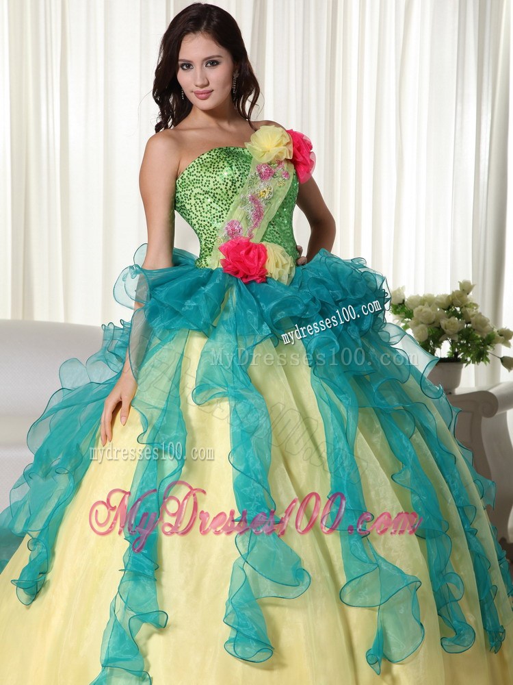 Colored Floor-length Flowery Quinceanera Dresses with Peplums