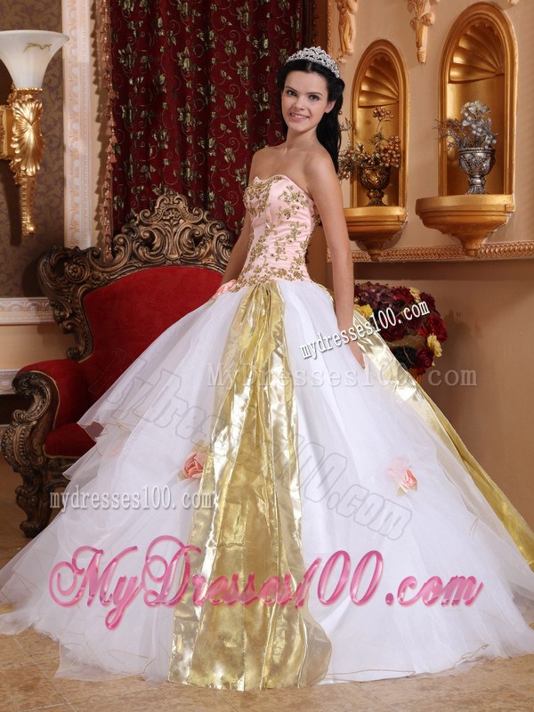 Appliques Quince Dresses White and Pink With Gold Element