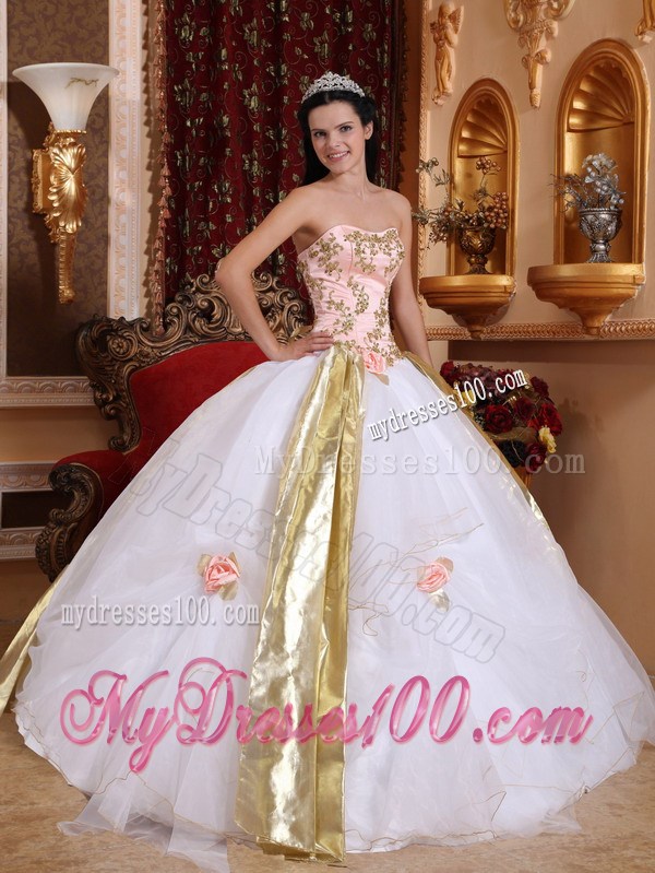 Appliques Quince Dresses White and Pink With Gold Element