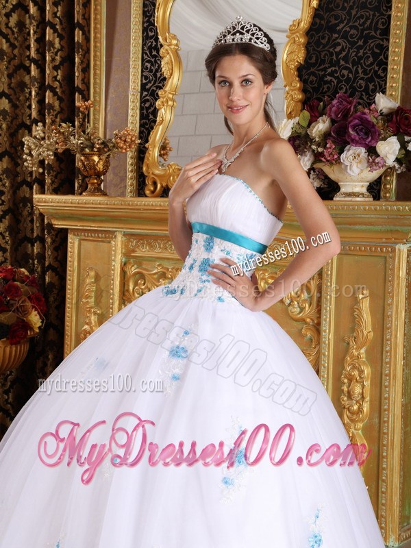Strapless White Floor-length Quinceanera Gown Dresses with Blue Appliques