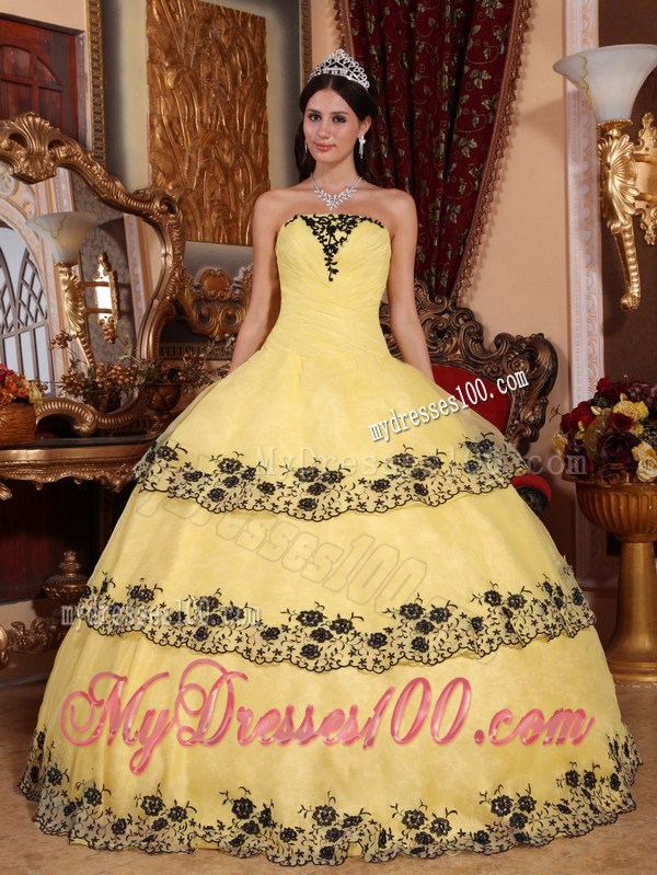 Yellow Ball Gown Dresses Decorated with Black Lace Hem for Quinceanera