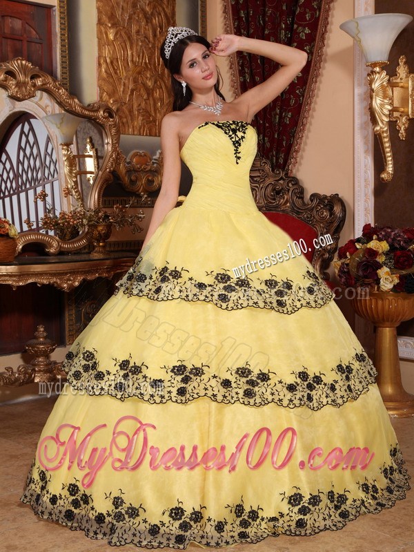 Yellow Ball Gown Dresses Decorated with Black Lace Hem for Quinceanera